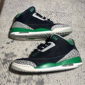 Jordan 3 Pine Green Size 10